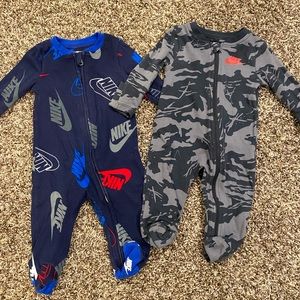 Nike, Baby Boy, 0-3 months zipper onzies.